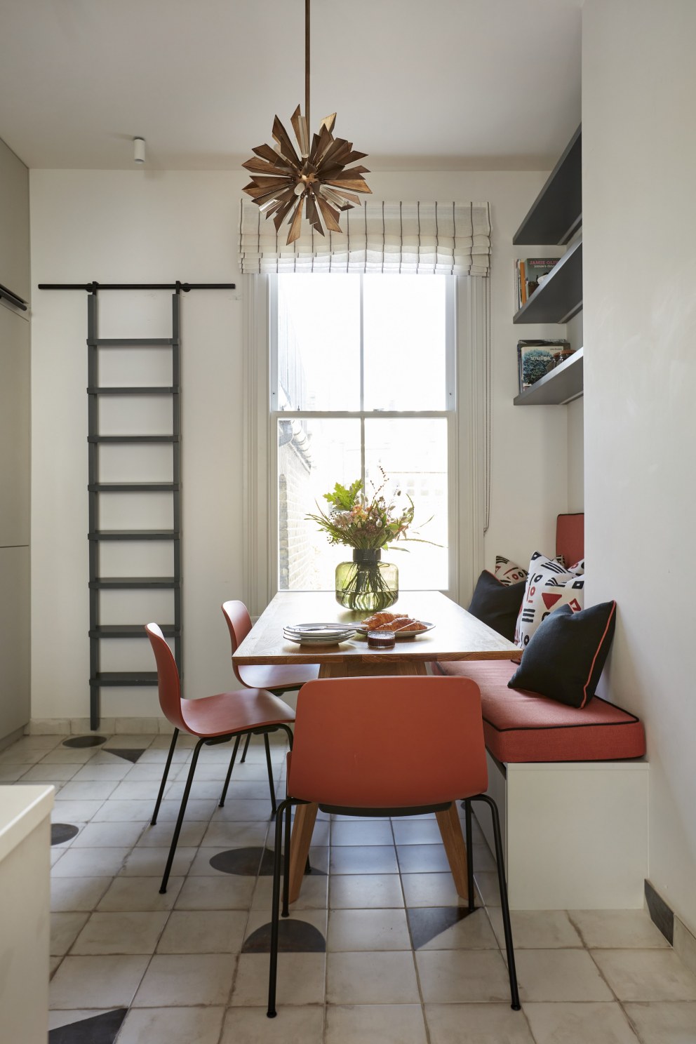 Family home, Hampstead | Kitchen table | Interior Designers